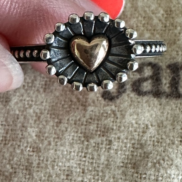 NWT. Unworn Retired Radiant Heart James Avery Ring. Sz 8 - Picture 10 of 10